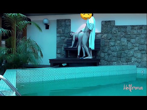 ❤️ Baas nooi bediende swembad toe, maar kon nie 'n warm weerstaan ​​nie ️❌ Seksvideo by porn af.mass-pr.ru ❌️